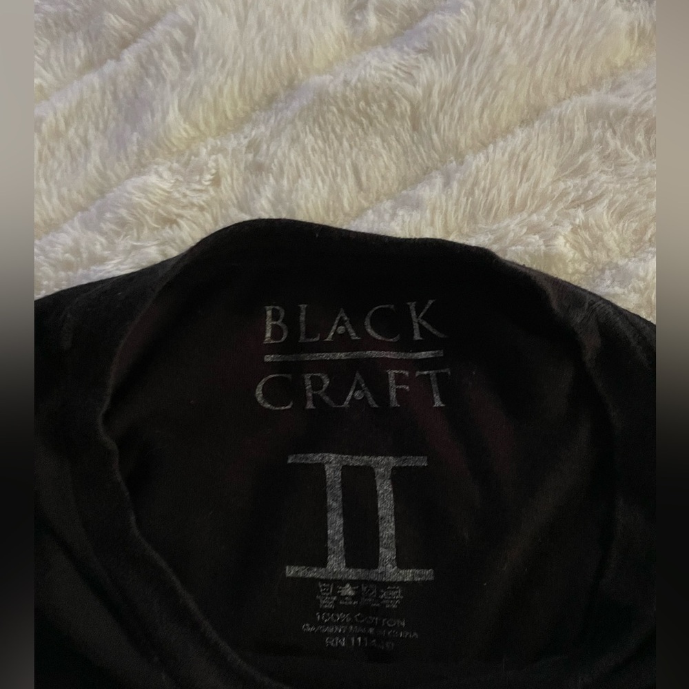 Black Graphic T-Shirt - Picture 2 of 2
